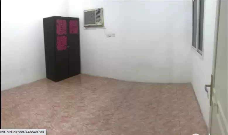 Wohn Klaar eigendom 2 Schlafzimmer U/F Wohnung  zu vermieten in Al Sadd , Doha #7663 - 1  image 